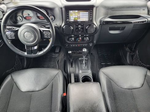 Used 2016 Jeep Wrangler Unlimited Sahara AWD/4WD image 26