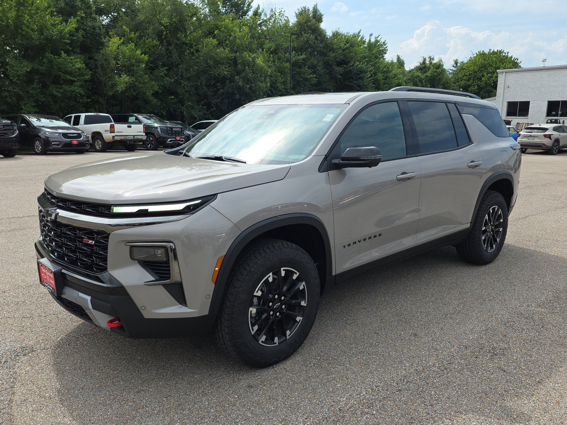 New 2026 Chevrolet Traverse Z71 w/ Enhanced Driving Package AWD/4WD image 4