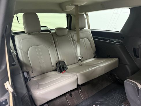 Used 2018 Ford Expedition Max Limited w/ Equipment Group 301A RWD image 40