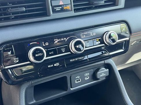 New 2025 Honda Pilot Sport image 27