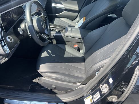 Used 2025 Mercedes-Benz E 350 Sedan image 16