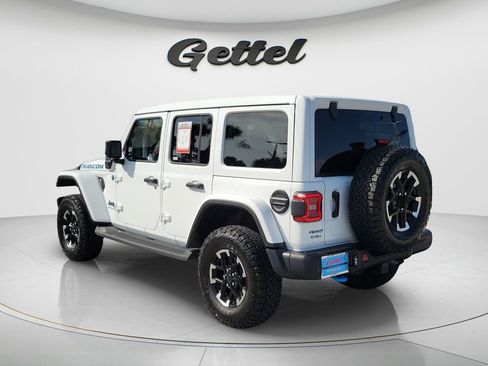 Used 2024 Jeep Wrangler Unlimited Rubicon 4xe AWD/4WD image 7
