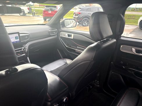 Used 2023 Ford Explorer ST-Line w/ Class IV Trailer Tow Package image 37