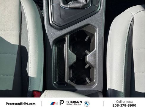 Used 2022 Volkswagen Taos SE FWD image 24