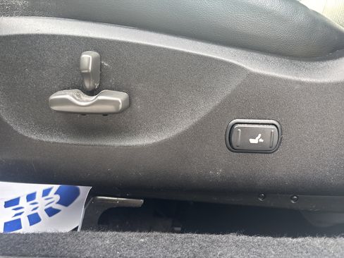 Used 2013 Subaru Forester 2.5X Limited image 22