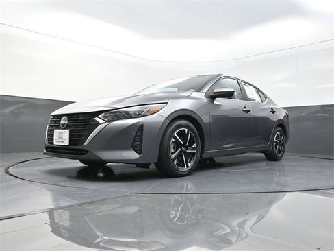 Used 2024 Nissan Sentra SV image 19