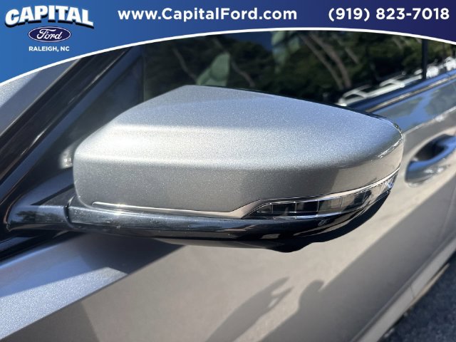 Used 2025 Cadillac CT5 V w/ Technology Package RWD image 12