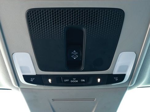 Used 2022 Honda Civic Touring image 21