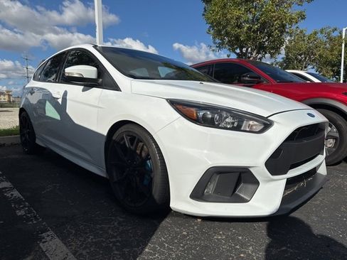 Used 2016 Ford Focus RS image 4