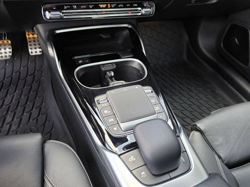 Used 2023 Mercedes-Benz CLA 35 AMG 4MATIC image 19
