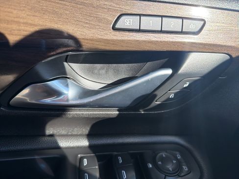 Used 2019 GMC Terrain Denali w/ Advanced Safety Package image 16