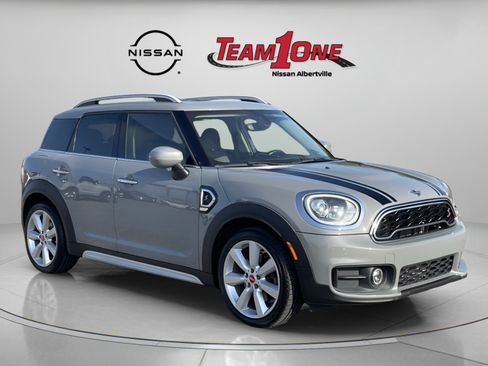 Used 2020 MINI Cooper Countryman S FWD image 1