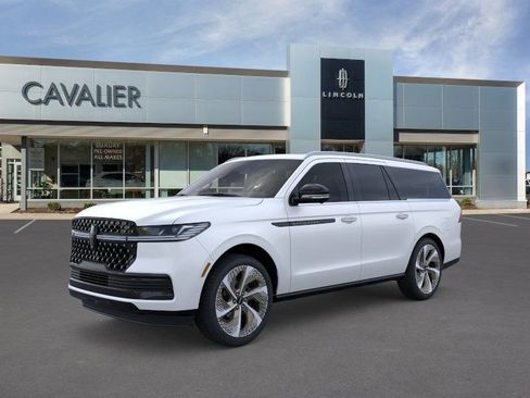 New 2026 Lincoln Navigator L Black Label AWD/4WD image 1