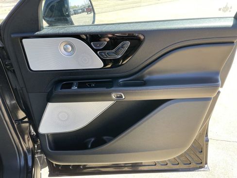 Used 2023 Lincoln Aviator Reserve w/ Equipment Group 201A AWD/4WD image 48