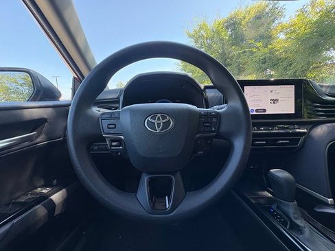 Used 2025 Toyota Camry LE FWD image 14