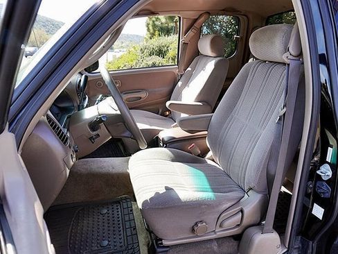 Used 2002 Toyota Tundra SR5 image 16