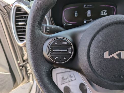 Certified 2024 Kia Soul LX FWD image 28