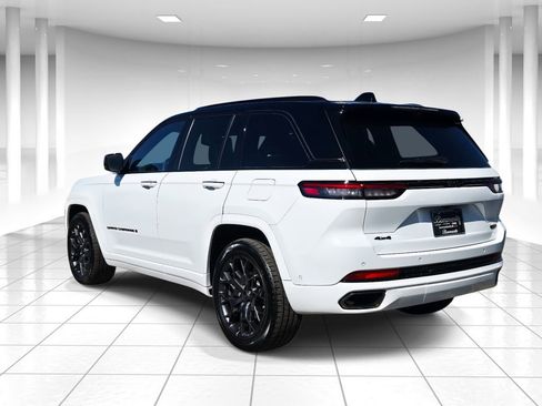 Used 2025 Jeep Grand Cherokee Summit w/ Adv Protech Group IV image 5