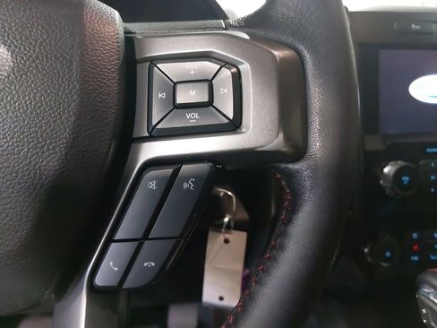 Used 2019 Ford F150 XLT w/ Equipment Group 302A Luxury AWD/4WD image 17