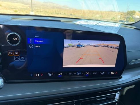 New 2026 Chevrolet Traverse LT image 30