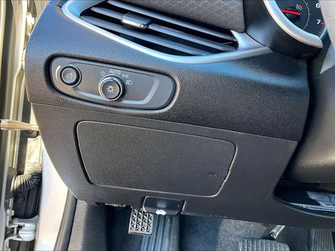 Used 2022 Chevrolet Malibu LS w/ Driver Confidence Package II image 34