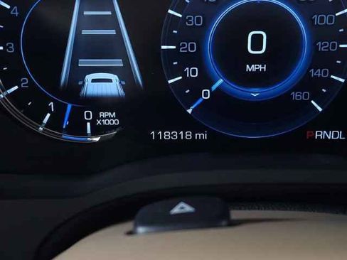 Used 2018 Cadillac Escalade ESV Platinum image 22