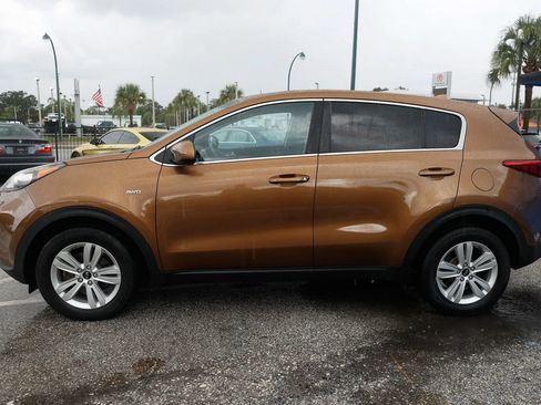 Used 2018 Kia Sportage LX AWD/4WD image 3