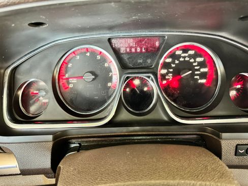 Used 2014 GMC Acadia Denali FWD image 13