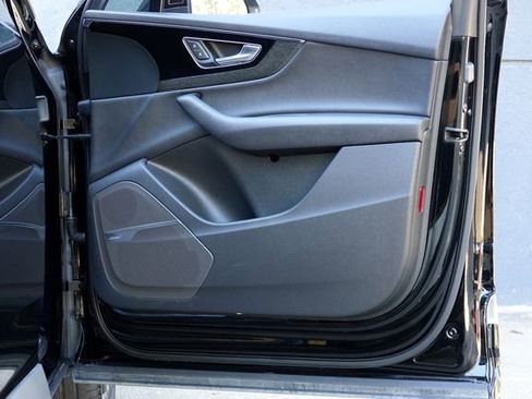 Used 2018 Audi Q7 3.0T Prestige w/ Prestige Package image 41