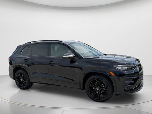 New 2026 Volkswagen Tiguan SE R-Line FWD image 5