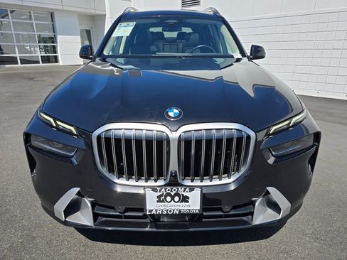 Used 2023 BMW X7 xDrive40i image 8