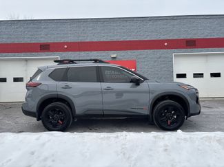 Used 2025 Nissan Rogue SV video 2