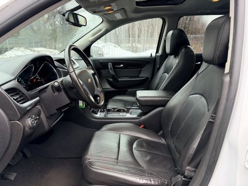 Used 2016 Chevrolet Traverse LT image 5