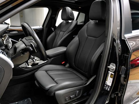 Used 2024 BMW X4 xDrive30i image 40