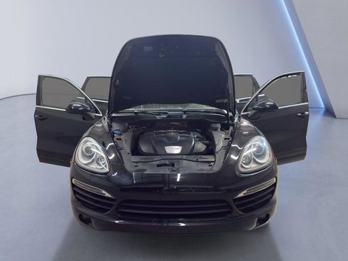 Used 2013 Porsche Cayenne Diesel image 9