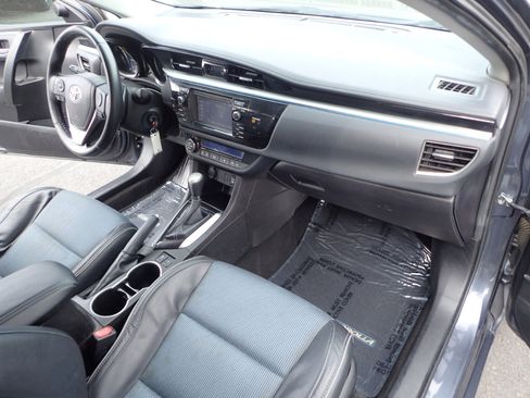 Used 2016 Toyota Corolla S Premium image 12