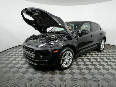 Certified 2023 Porsche Macan Turbo image 34
