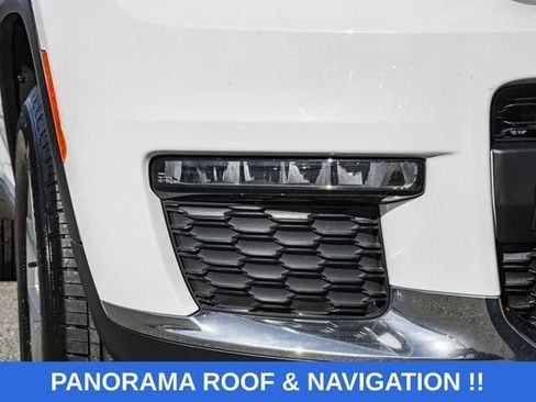 Used 2022 Jeep Grand Cherokee L Limited image 15