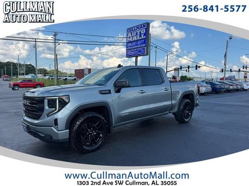 Used 2023 GMC Sierra 1500 Elevation AWD/4WD image 1