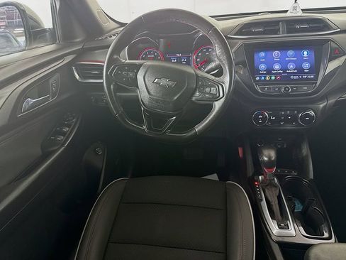 Used 2021 Chevrolet TrailBlazer RS w/ Sun and Liftgate Package image 26