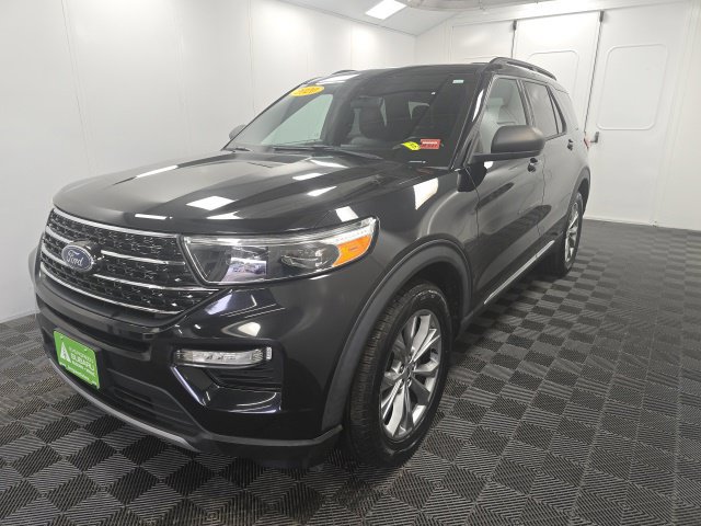 Used 2020 Ford Explorer XLT w/ Equipment Group 202A AWD/4WD image 12