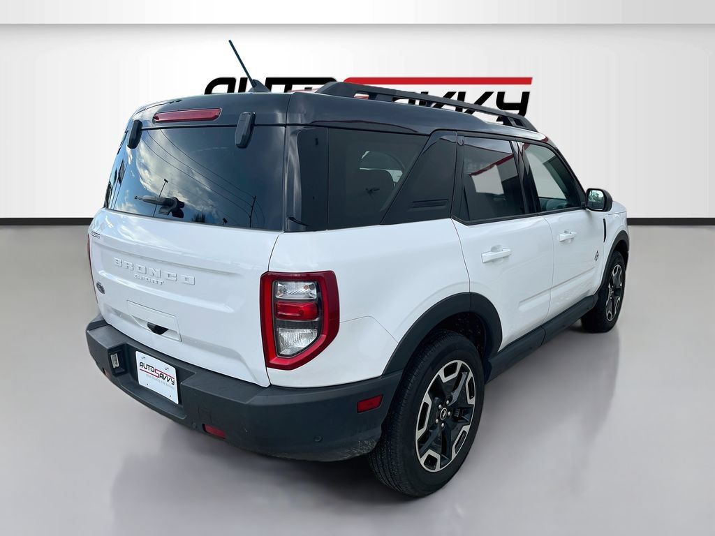 Used 2024 Ford Bronco Sport Outer Banks w/ Tech Package AWD/4WD image 7