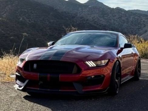 Used 2020 Ford Mustang Shelby GT350 w/ Technology Package RWD image 3