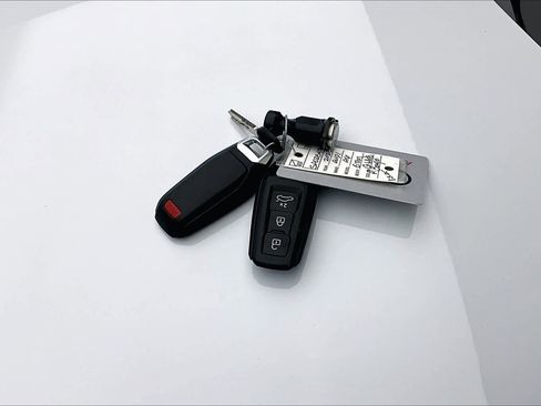 Certified 2025 Audi A6 e-tron Premium w/ Ultra Package image 15