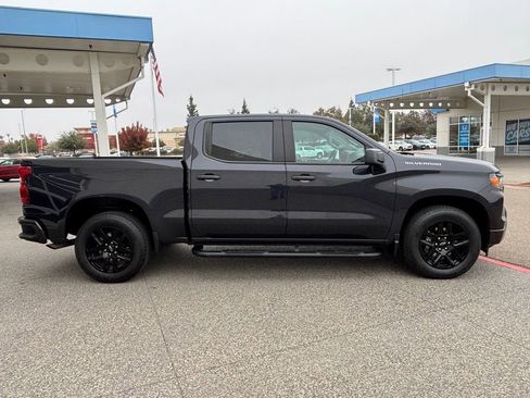 Used 2023 Chevrolet Silverado 1500 Custom image 4