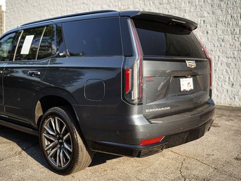 Used 2021 Cadillac Escalade Sport w/ Driver Assist Tech Package AWD/4WD image 12