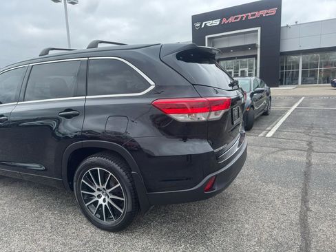 Used 2017 Toyota Highlander SE image 13