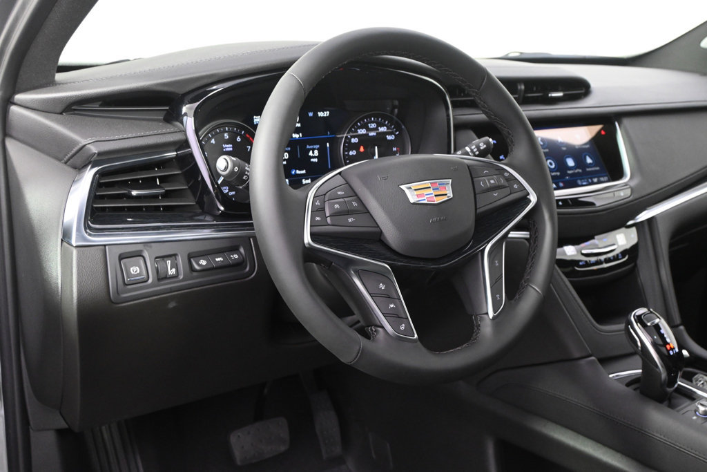New 2026 Cadillac XT5 Premium Luxury w/ LPO, Floor Liner Package AWD/4WD image 12