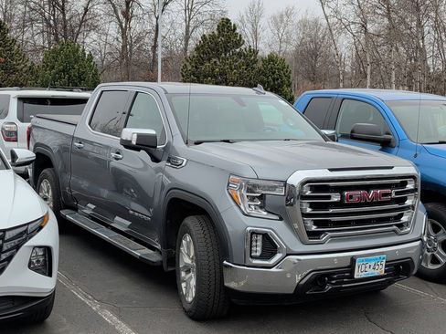 Used 2019 GMC Sierra 1500 SLT w/ SLT Premium Package image 2