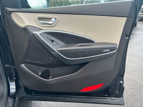 Used 2018 Hyundai Santa Fe Limited image 25